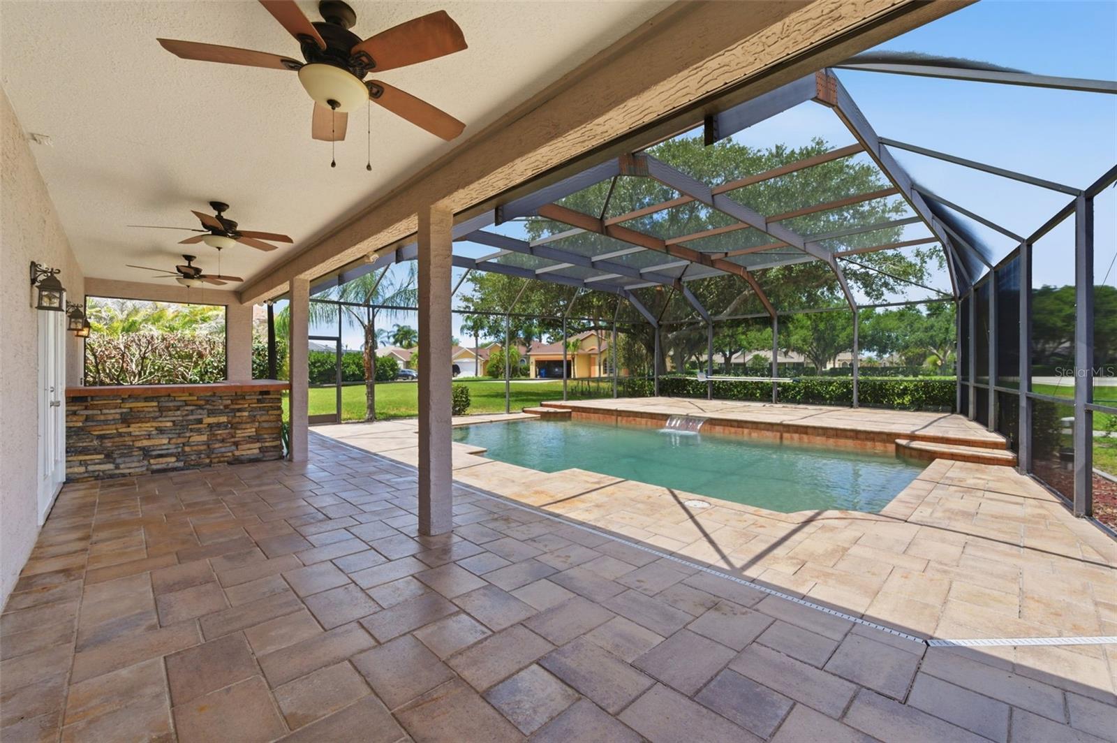 1623 CROSSVINE CT — photo 40