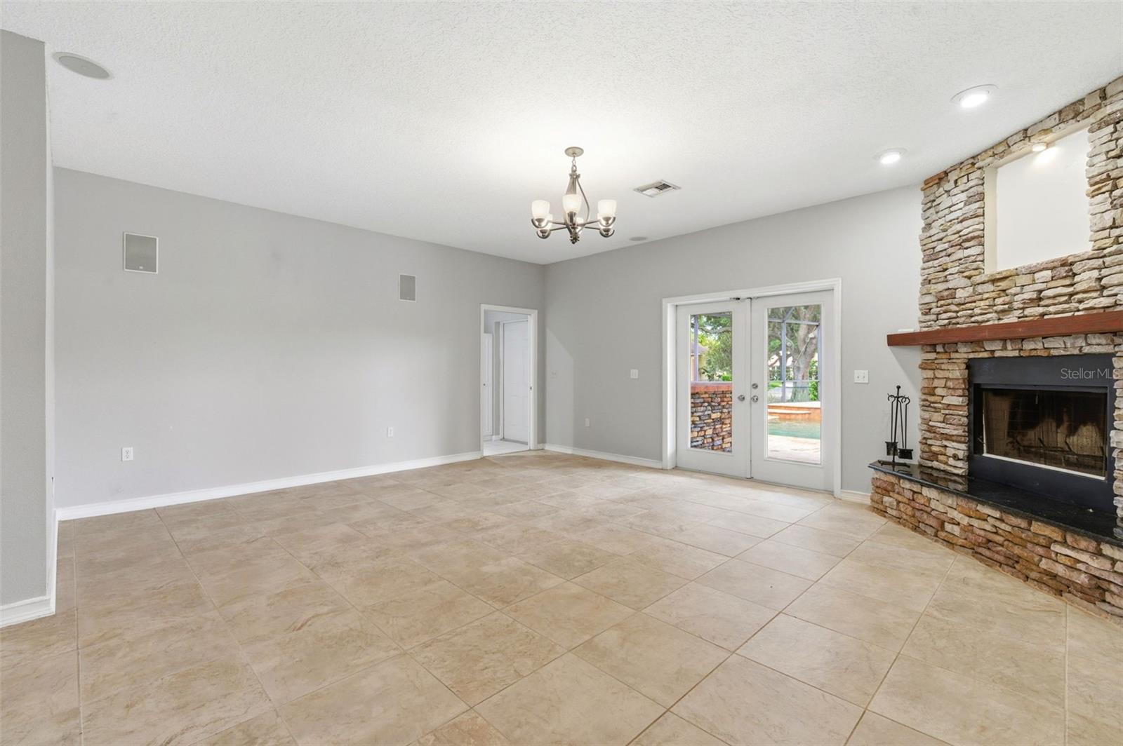 1623 CROSSVINE CT — photo 18