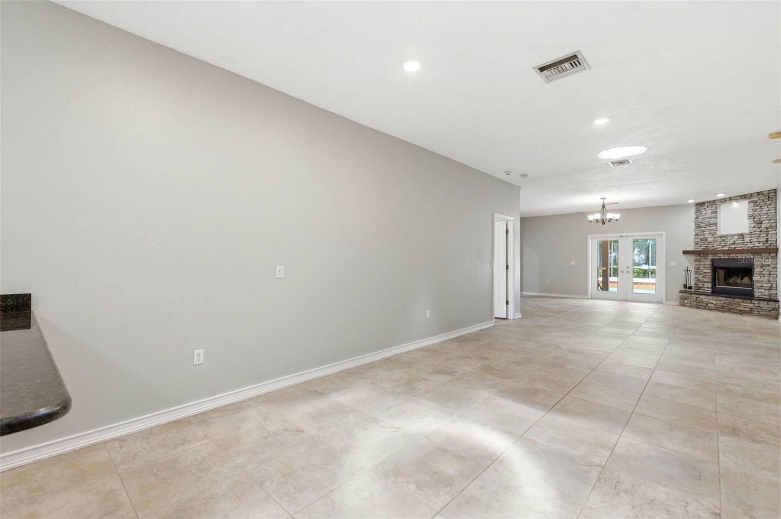 1623 CROSSVINE CT — photo 15