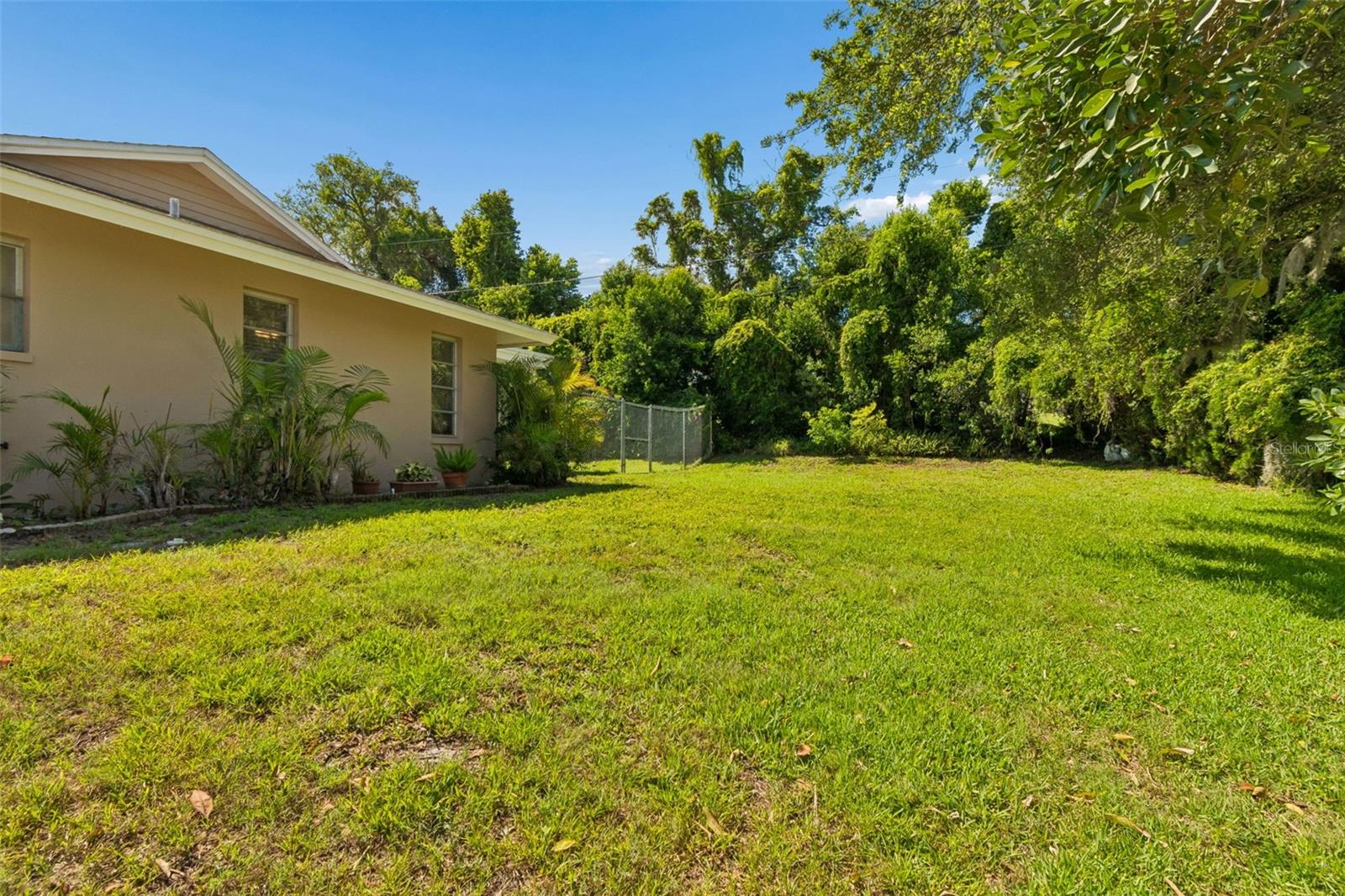 1251 HOLIDAY DRIVE — photo 41