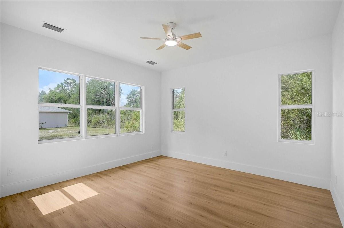 4443 WINDSONG AVE — photo 18