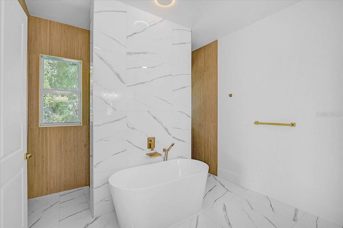 4443 WINDSONG AVE — photo 22