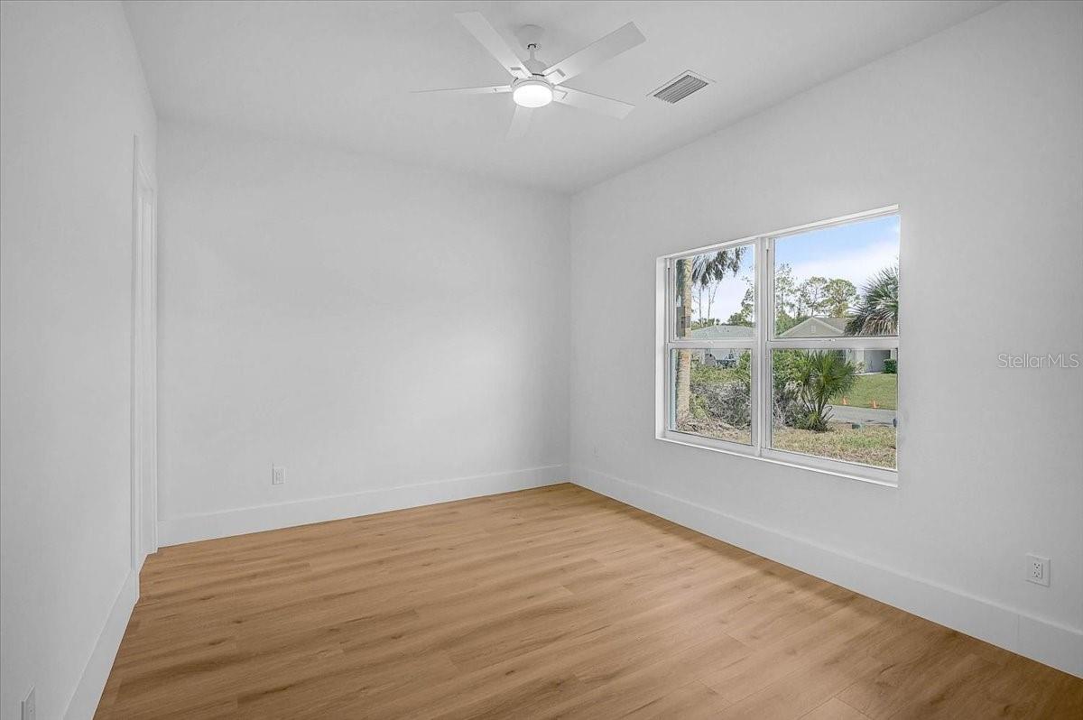4443 WINDSONG AVE — photo 43