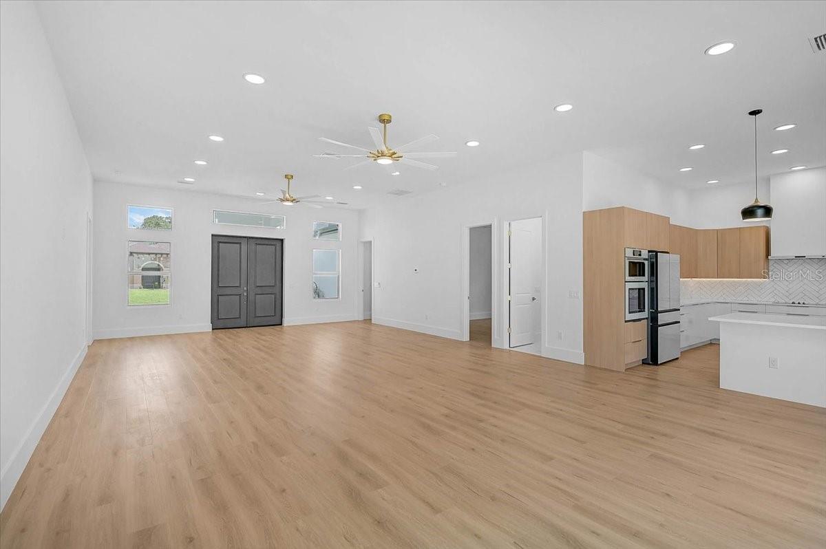 4443 WINDSONG AVE — photo 38