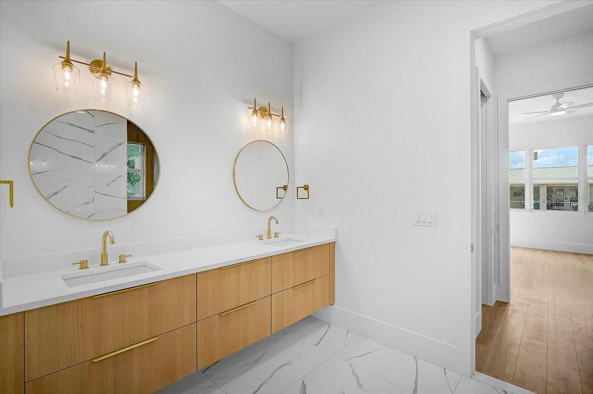4443 WINDSONG AVE — photo 39