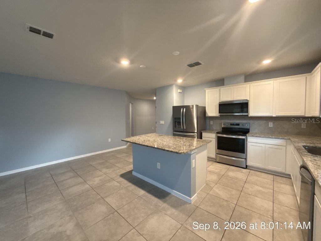 30596 THUNDERBIRD DR — photo 43