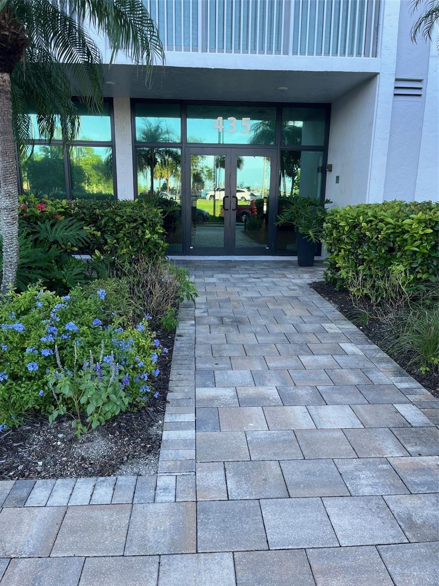 435 S GULFSTREAM AVE #206 — photo 3