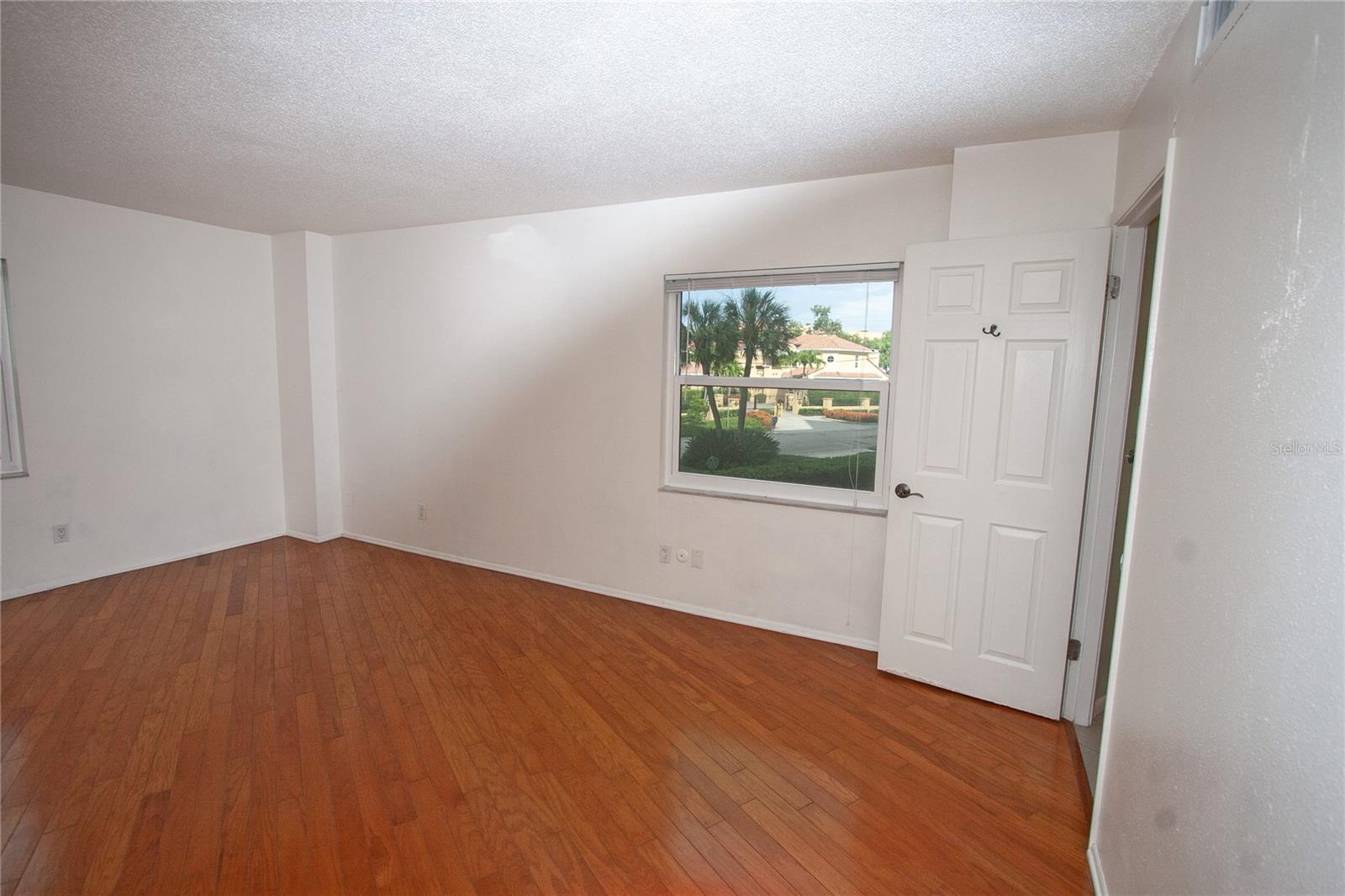 435 S GULFSTREAM AVE #206 — photo 22