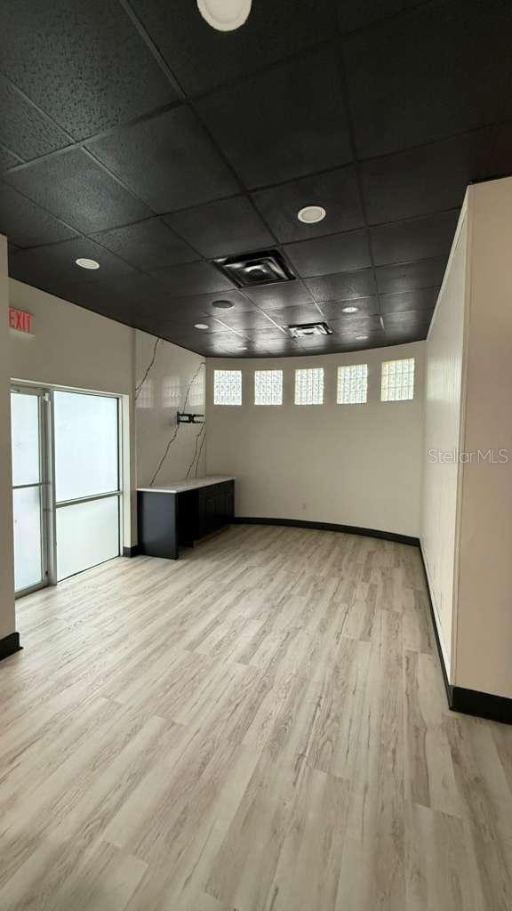 608 S TAMPANIA AVE — photo 10