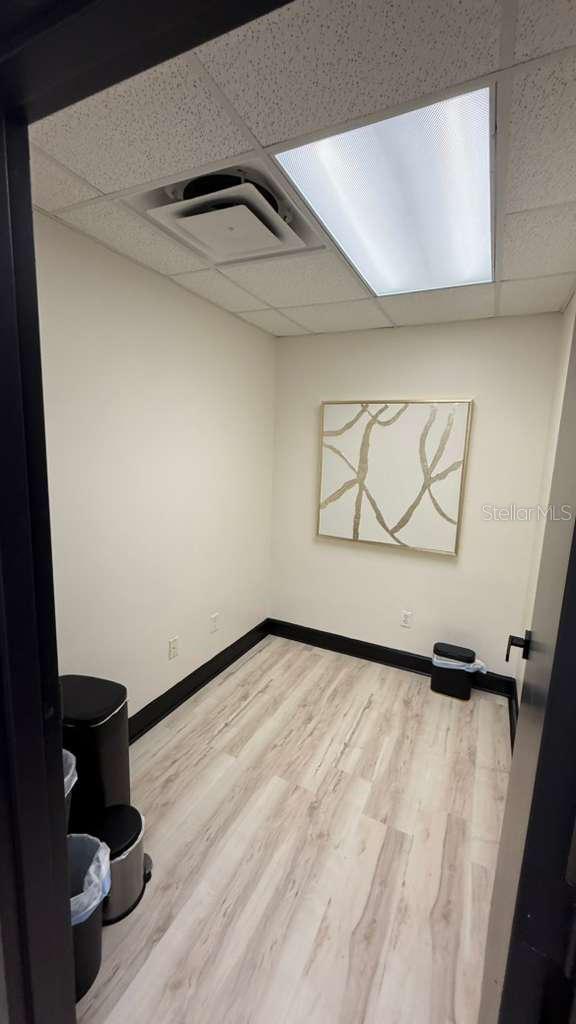 608 S TAMPANIA AVE — photo 15