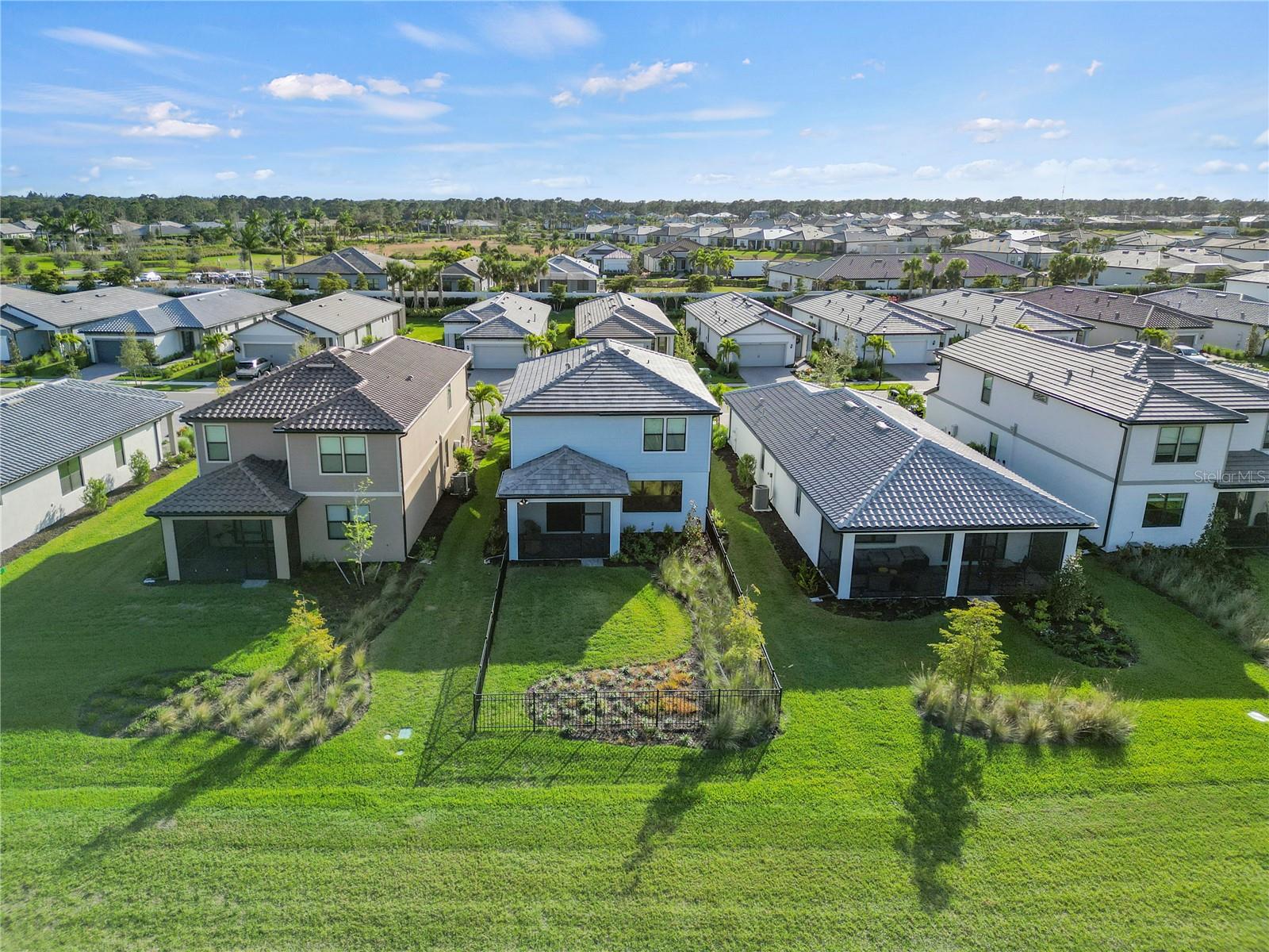 6288 WINDING PINE DR — photo 33