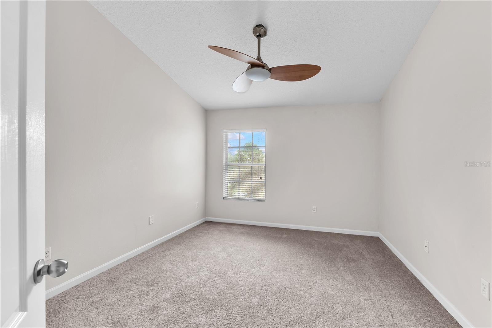 4605 BARNSTEAD DR — photo 17