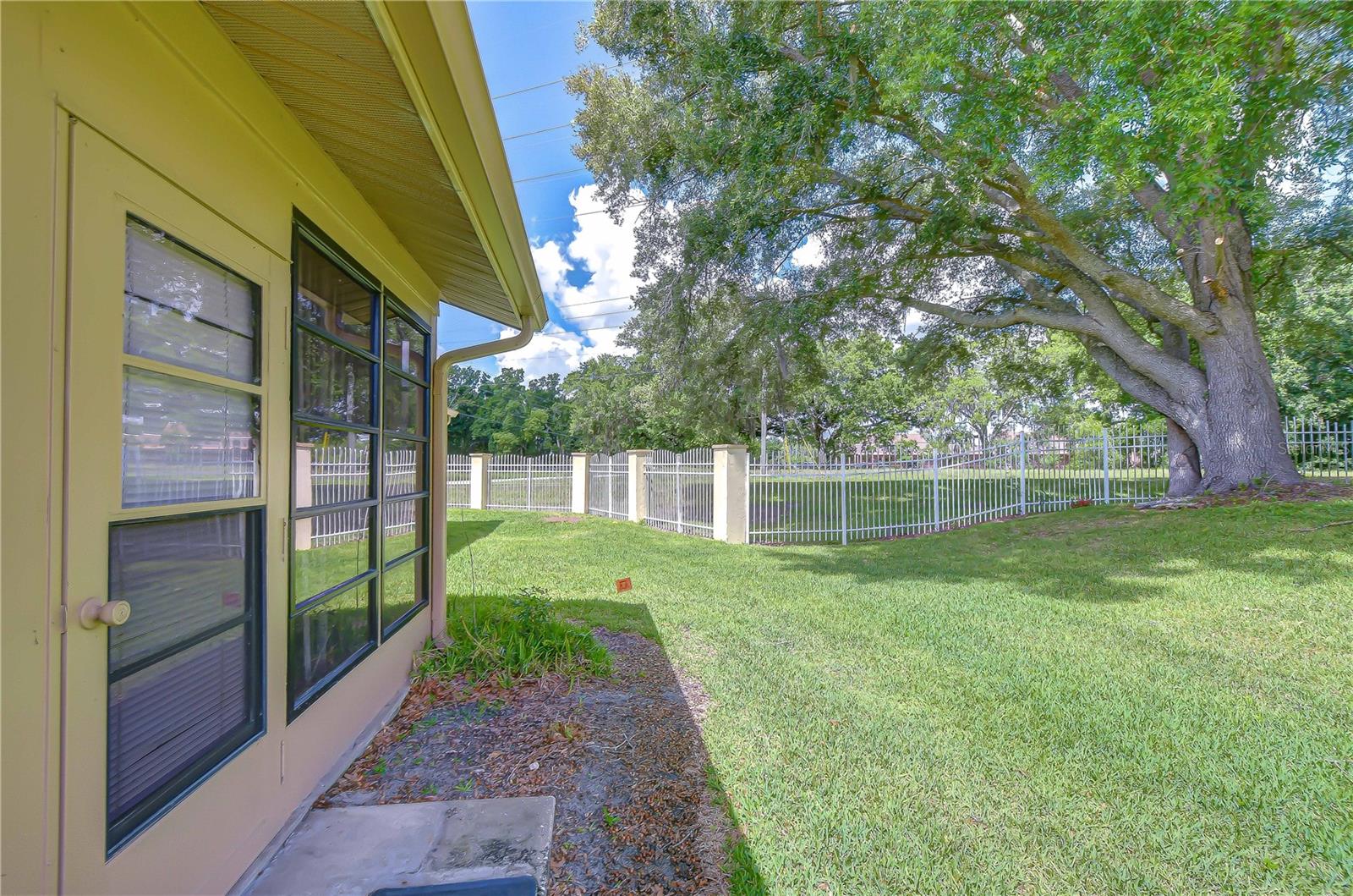 38235 BOXWOOD DR #38235 — photo 36