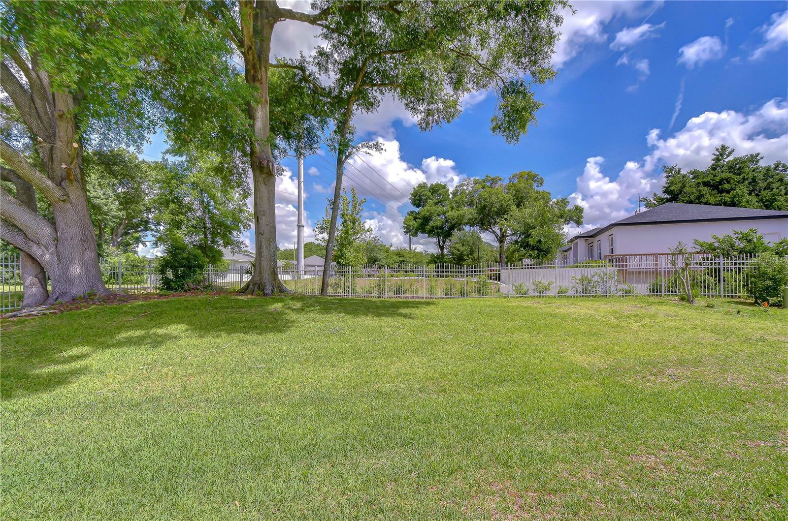 38235 BOXWOOD DR #38235 — photo 35