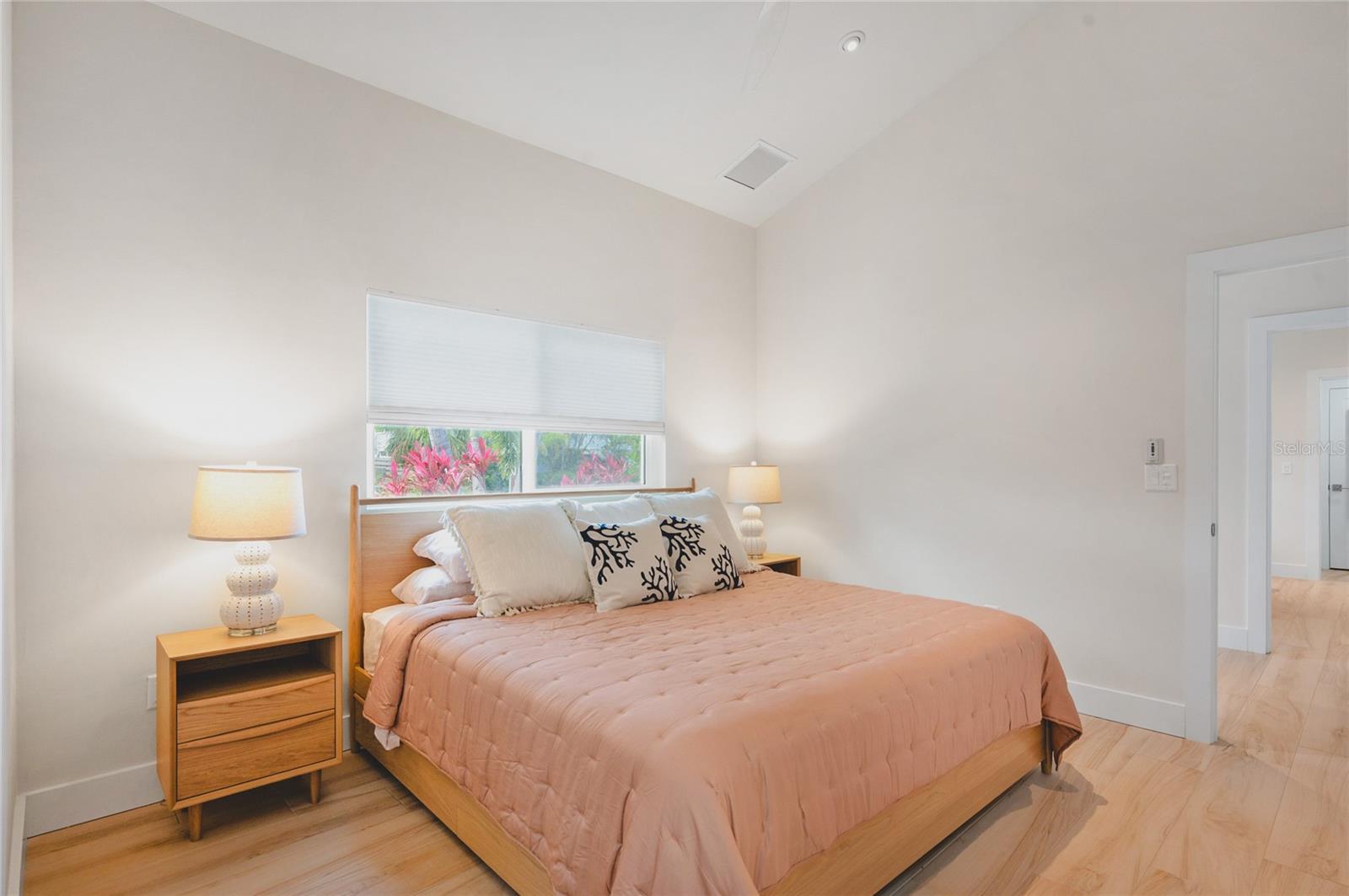 242 GLADIOLUS ST — photo 28