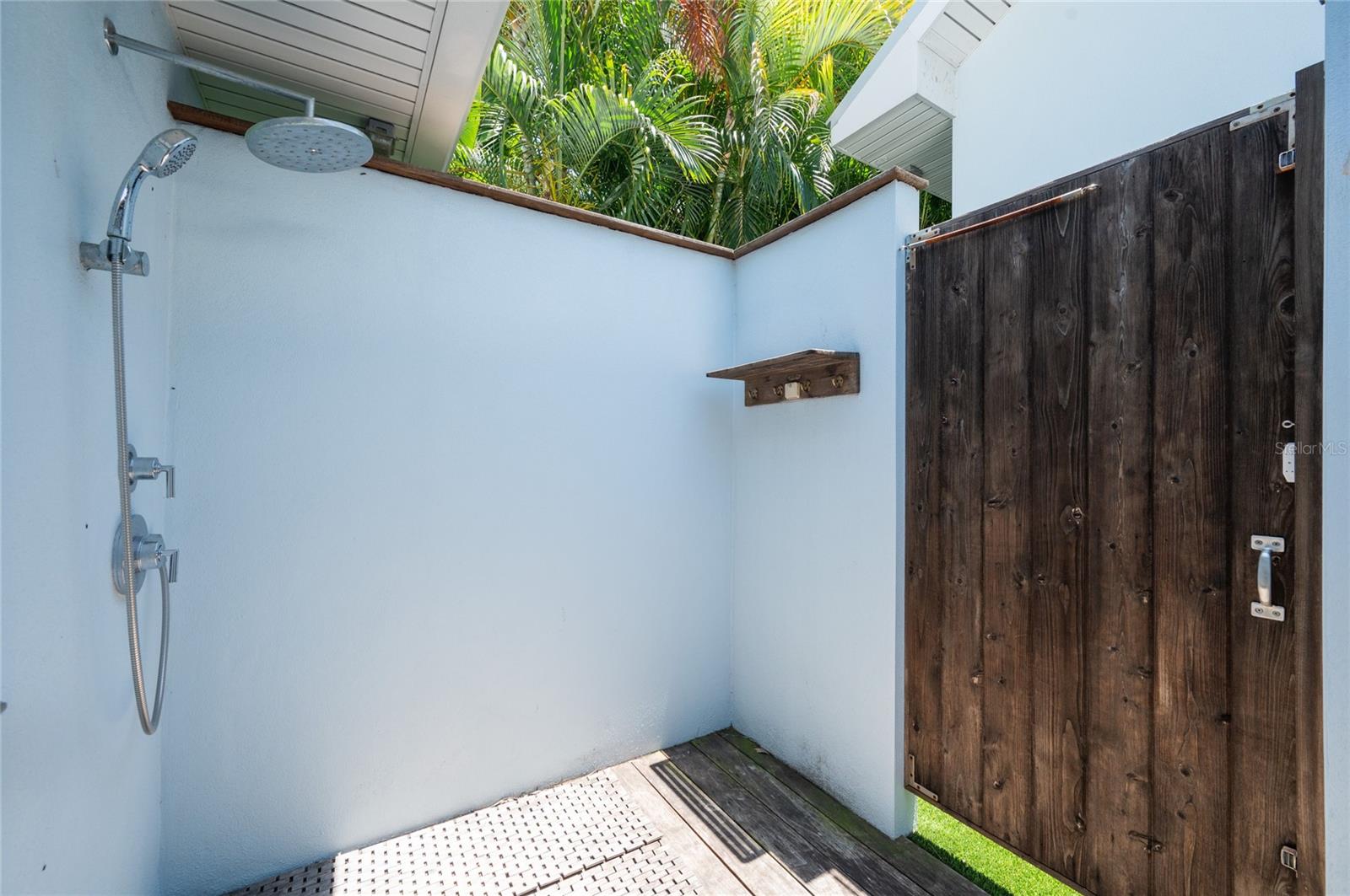 242 GLADIOLUS ST — photo 51