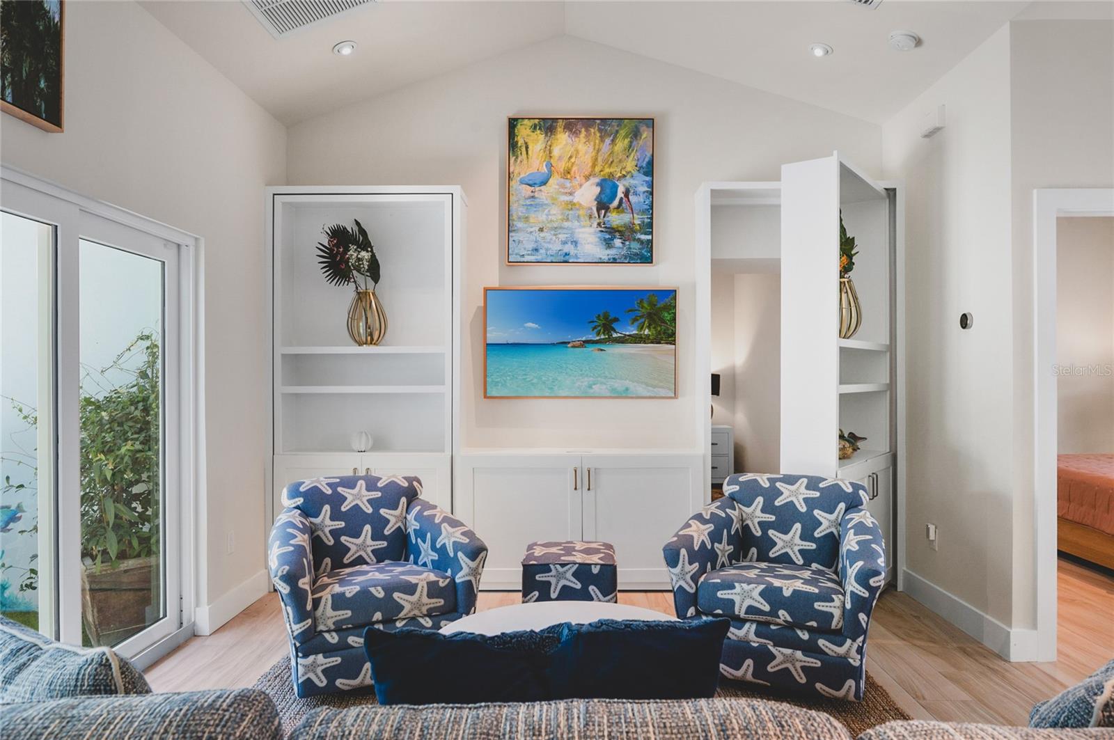 242 GLADIOLUS ST — photo 37