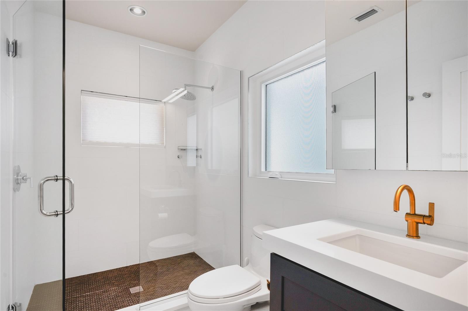 242 GLADIOLUS ST — photo 34
