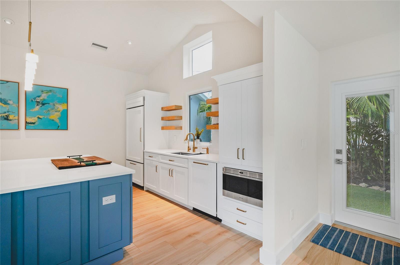 242 GLADIOLUS ST — photo 17