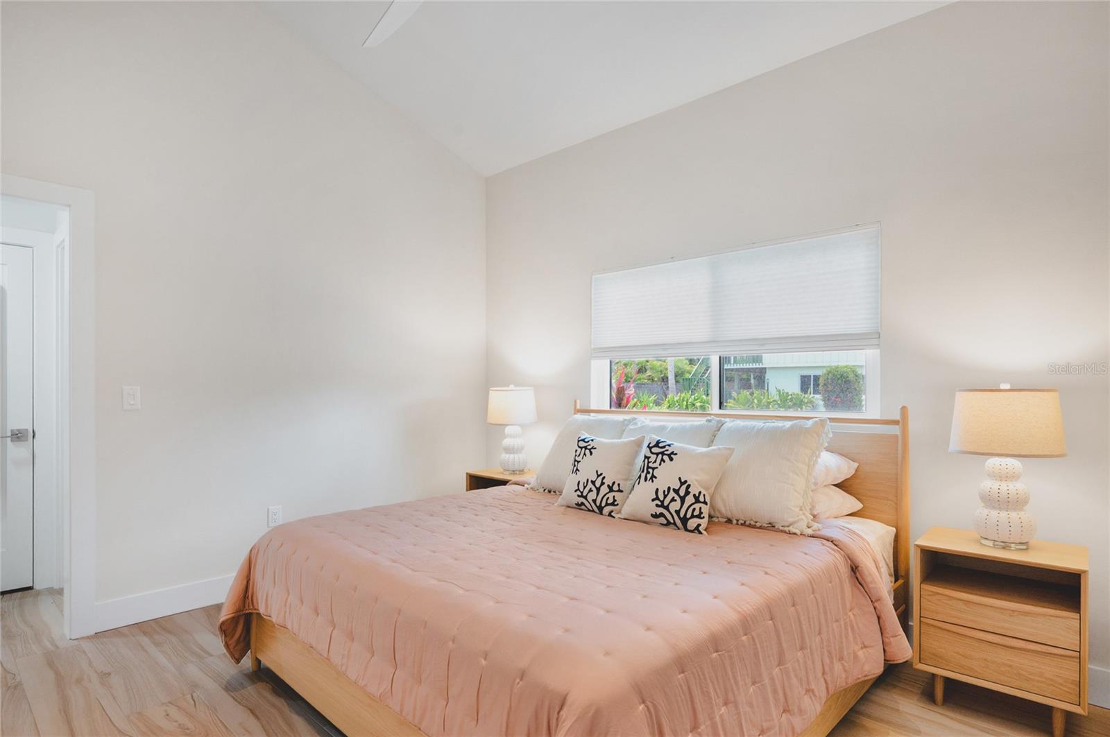 242 GLADIOLUS ST — photo 27