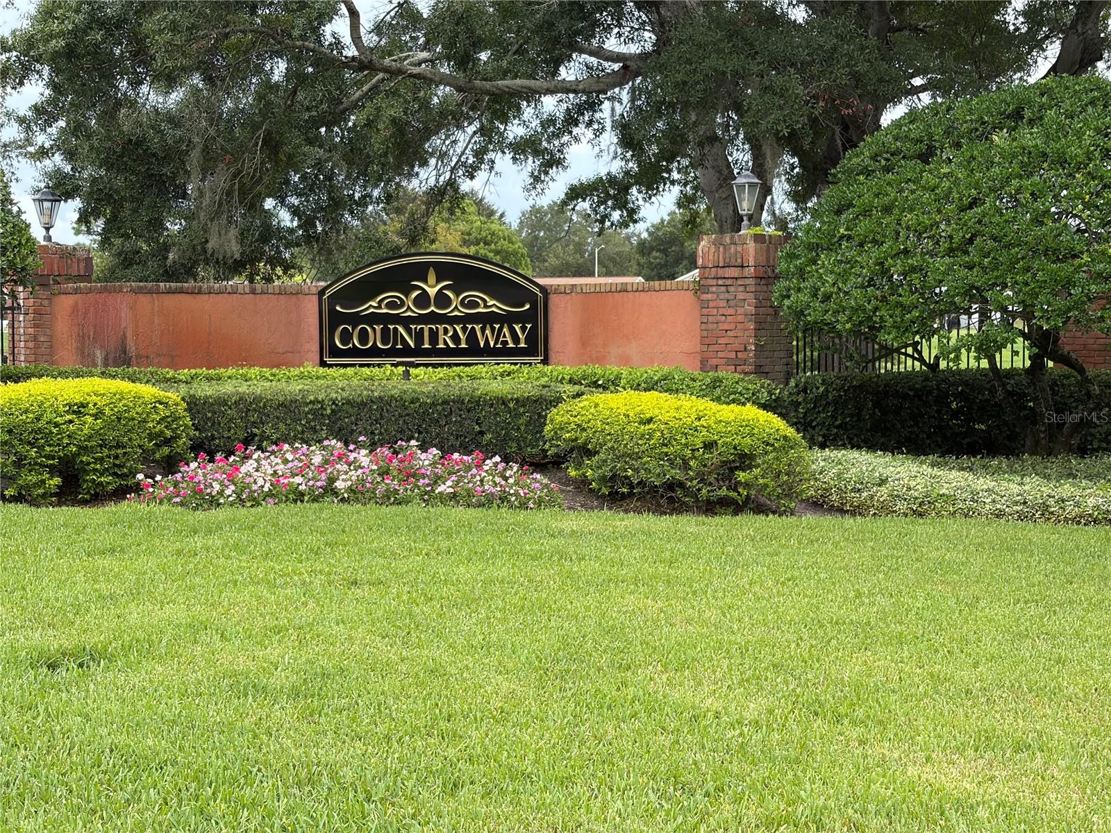 11516 WHISPERING HOLLOW DR — photo 22