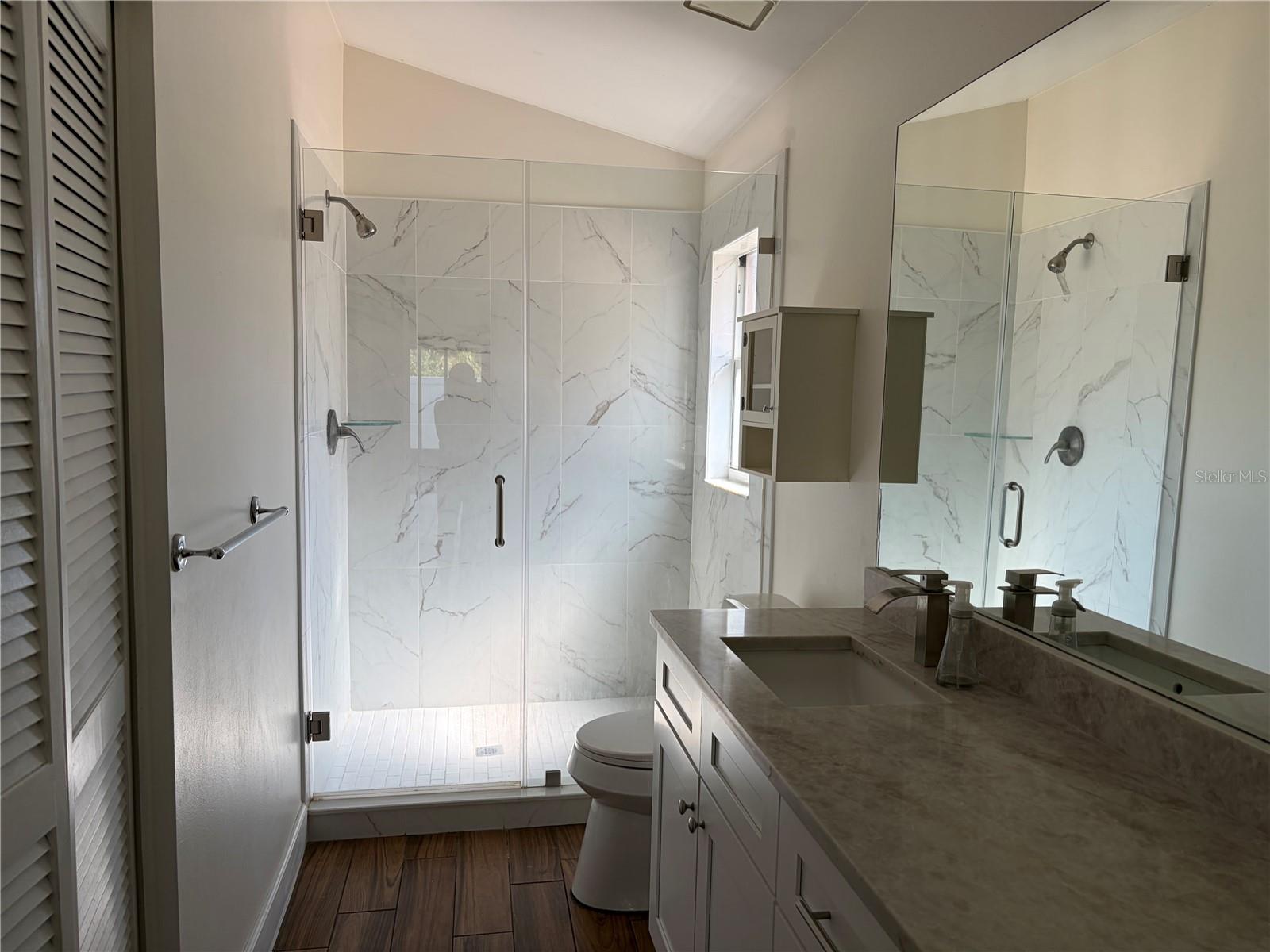 11516 WHISPERING HOLLOW DR — photo 12