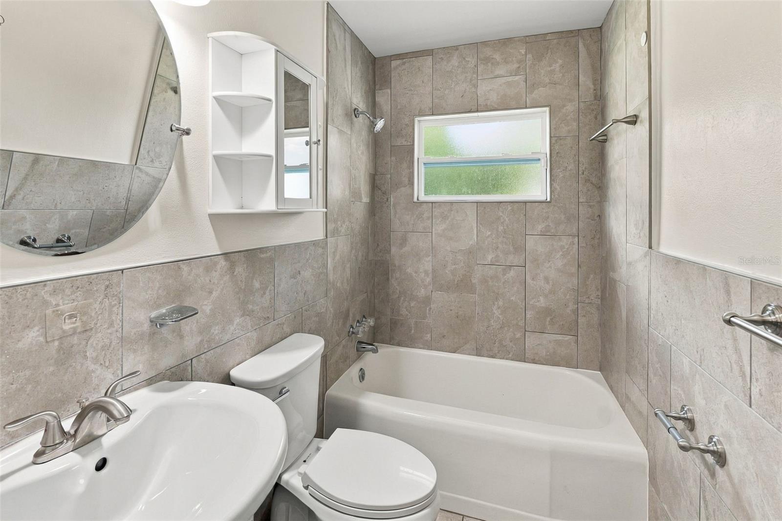 7815 PINE HILL DR — photo 13