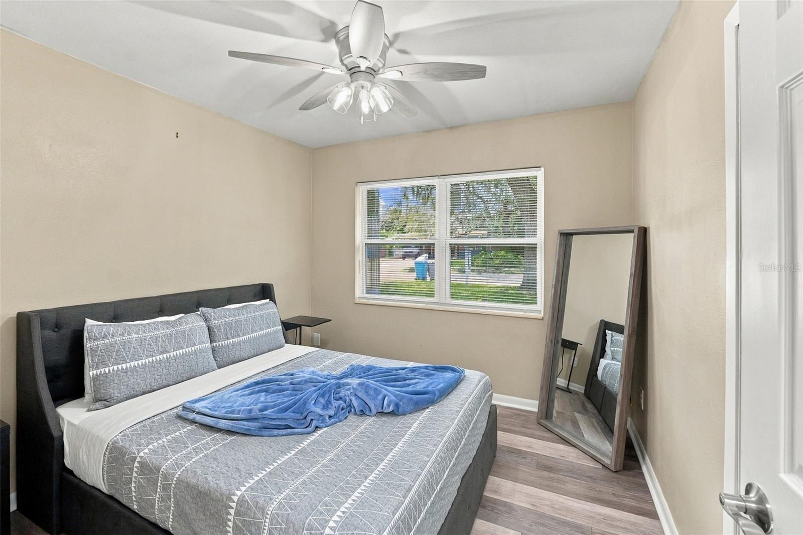 7815 PINE HILL DR — photo 9
