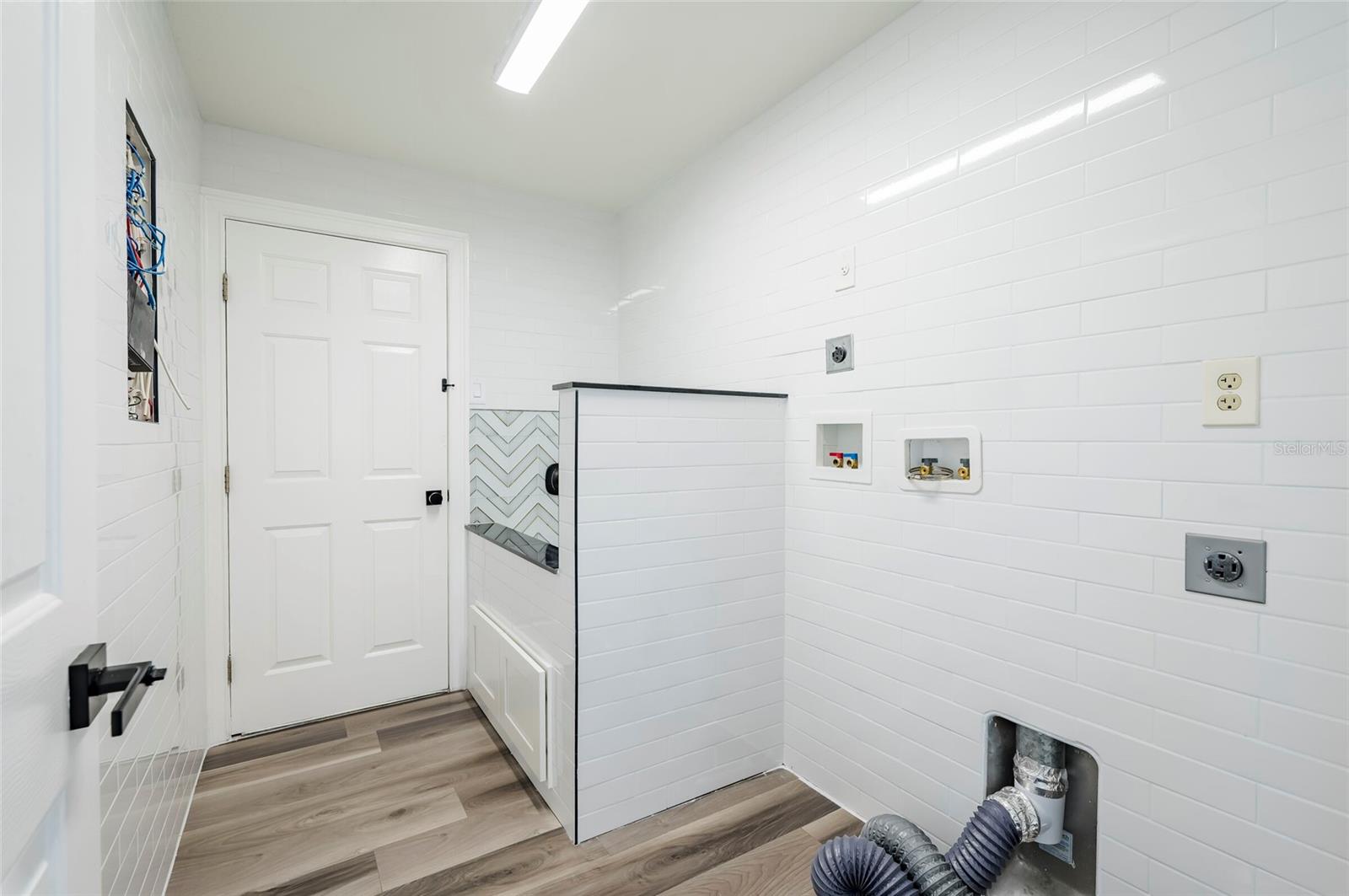 2348 MESSENGER CIR — photo 21