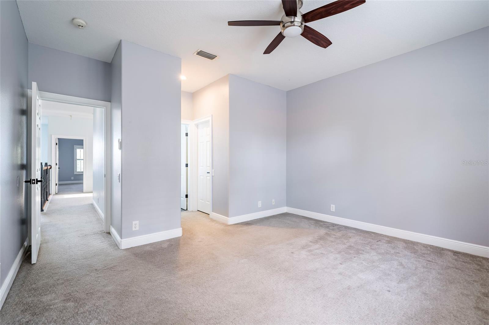 2348 MESSENGER CIR — photo 40