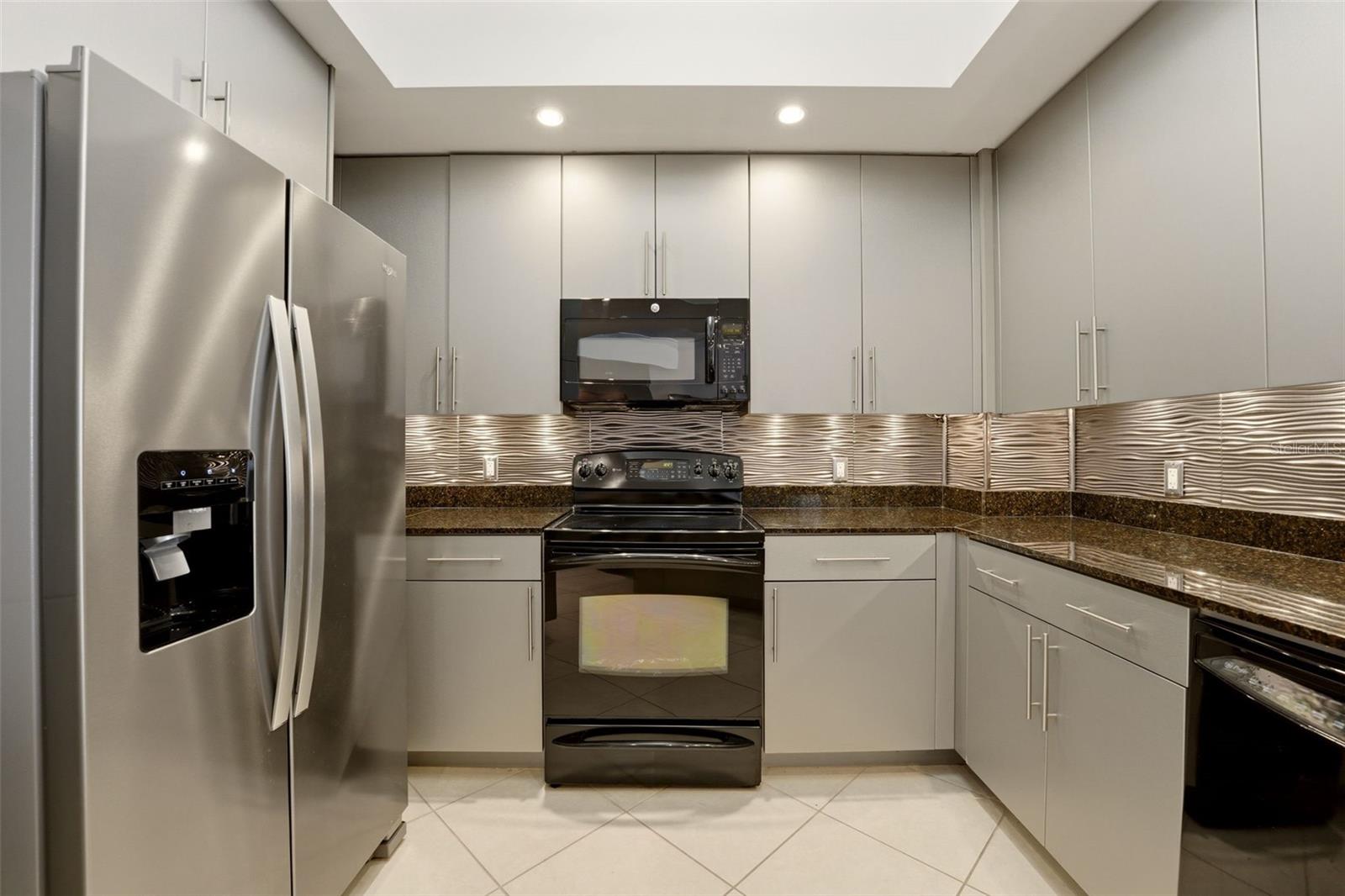 100 CENTRAL AVE #H716 — photo 16