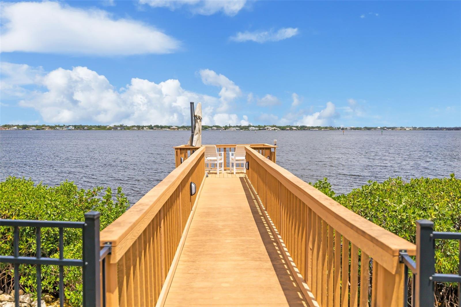 4015 HAWK ISLAND DR — photo 60