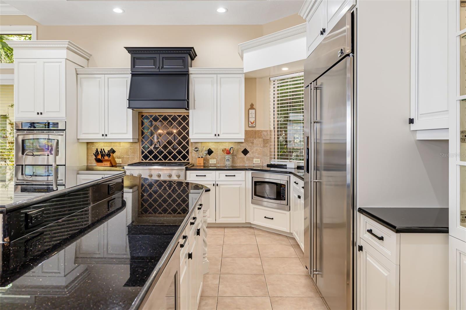 4015 HAWK ISLAND DR — photo 26