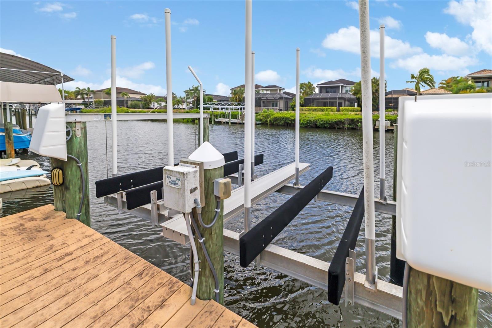 4015 HAWK ISLAND DR — photo 69