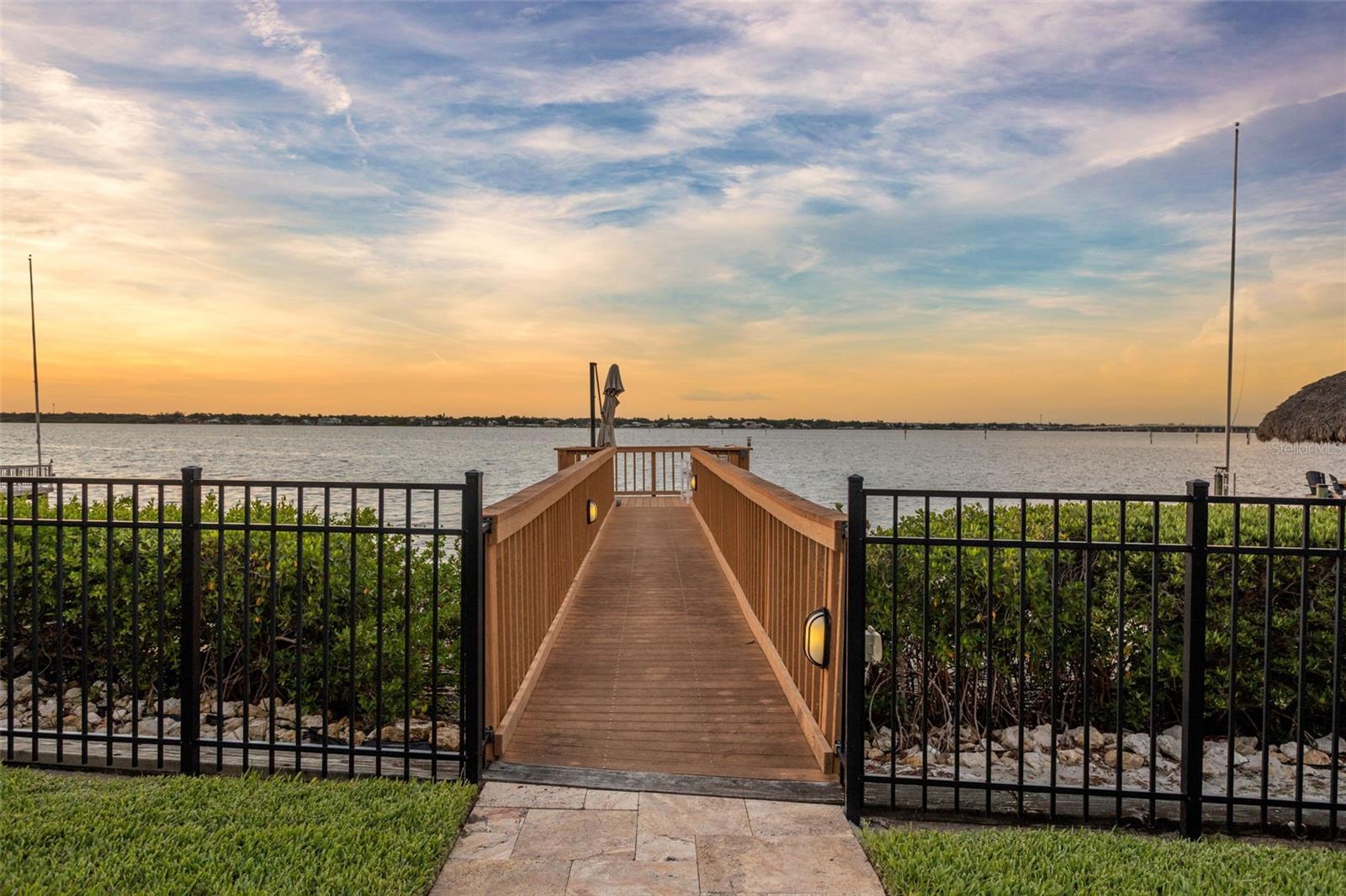 4015 HAWK ISLAND DR — photo 61