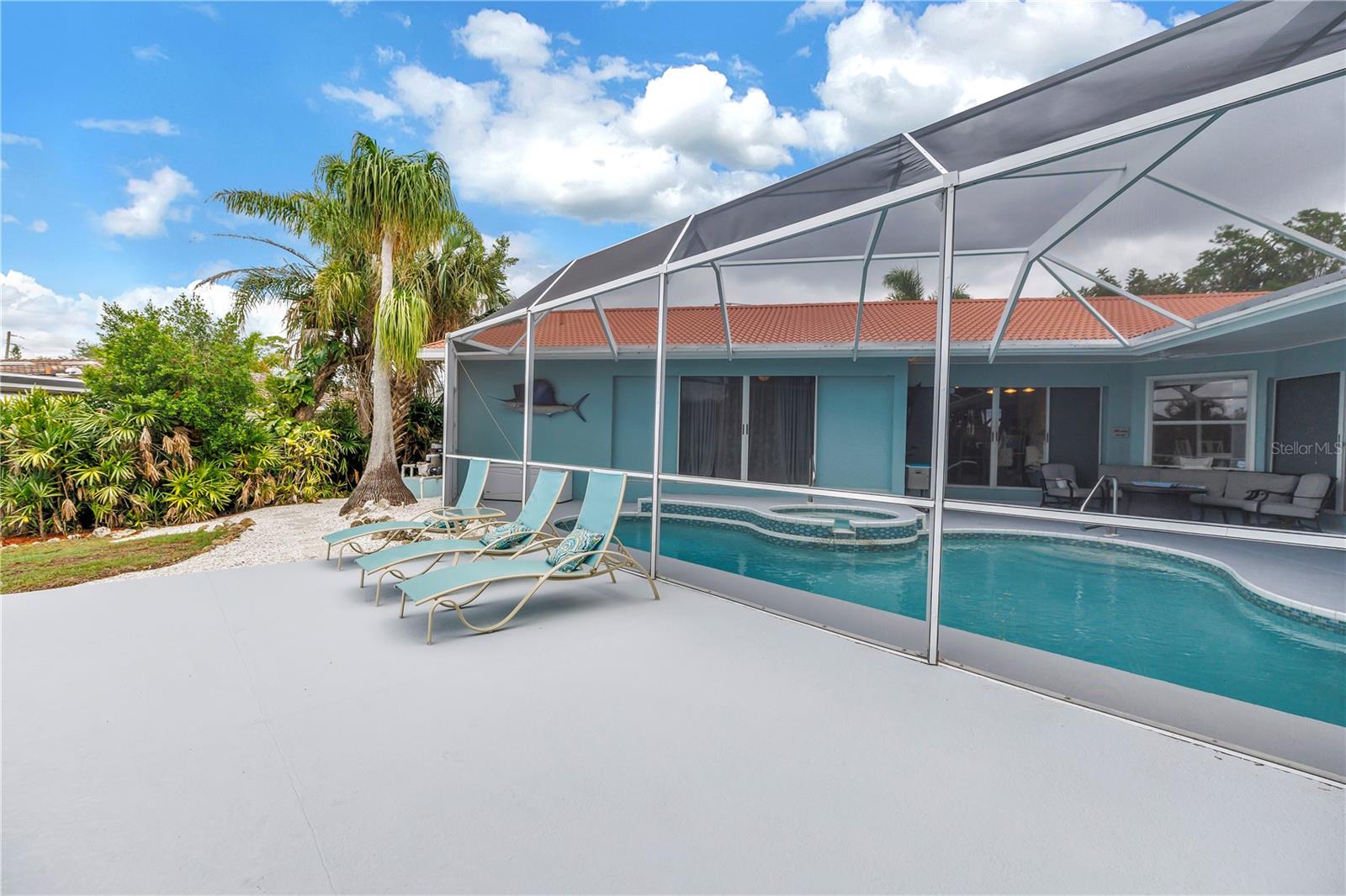 4911 PALMETTO POINT DR — photo 17
