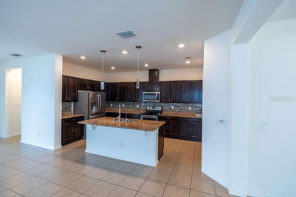 11517 PALMETTO SANDS CT — photo 8