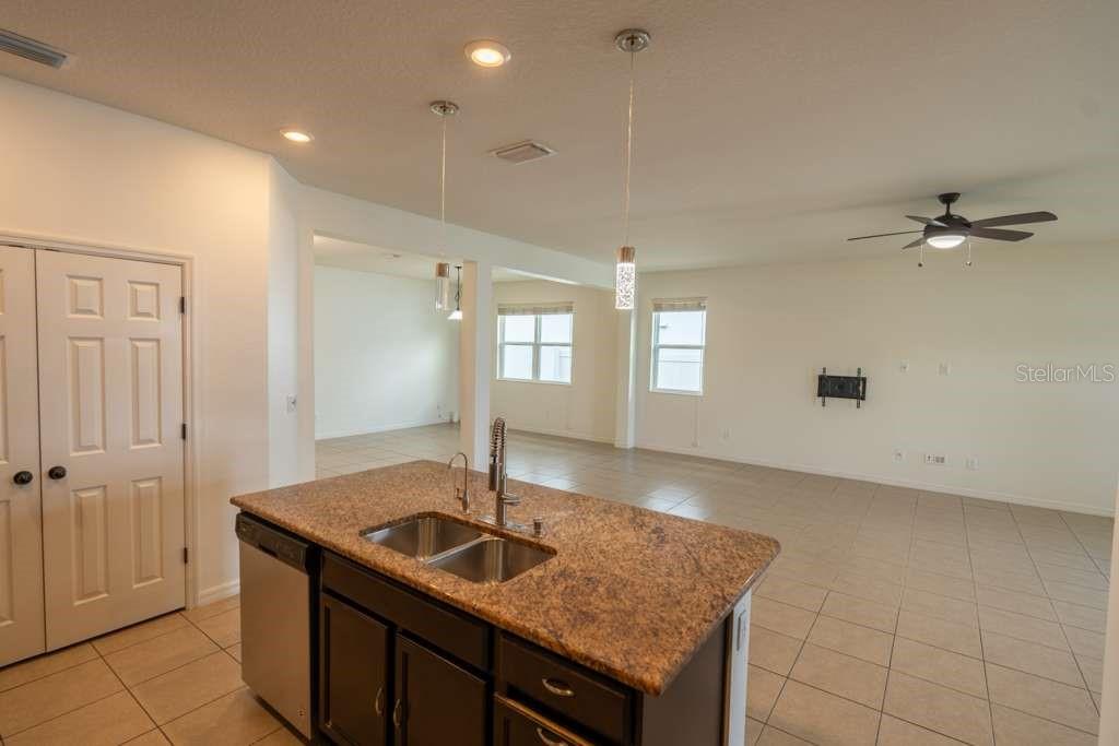 11517 PALMETTO SANDS CT — photo 9