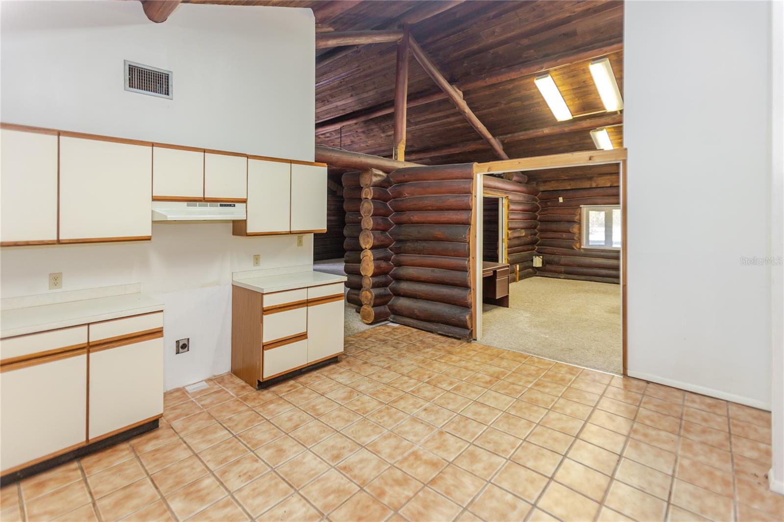 13203 BLISSFIELD — photo 19