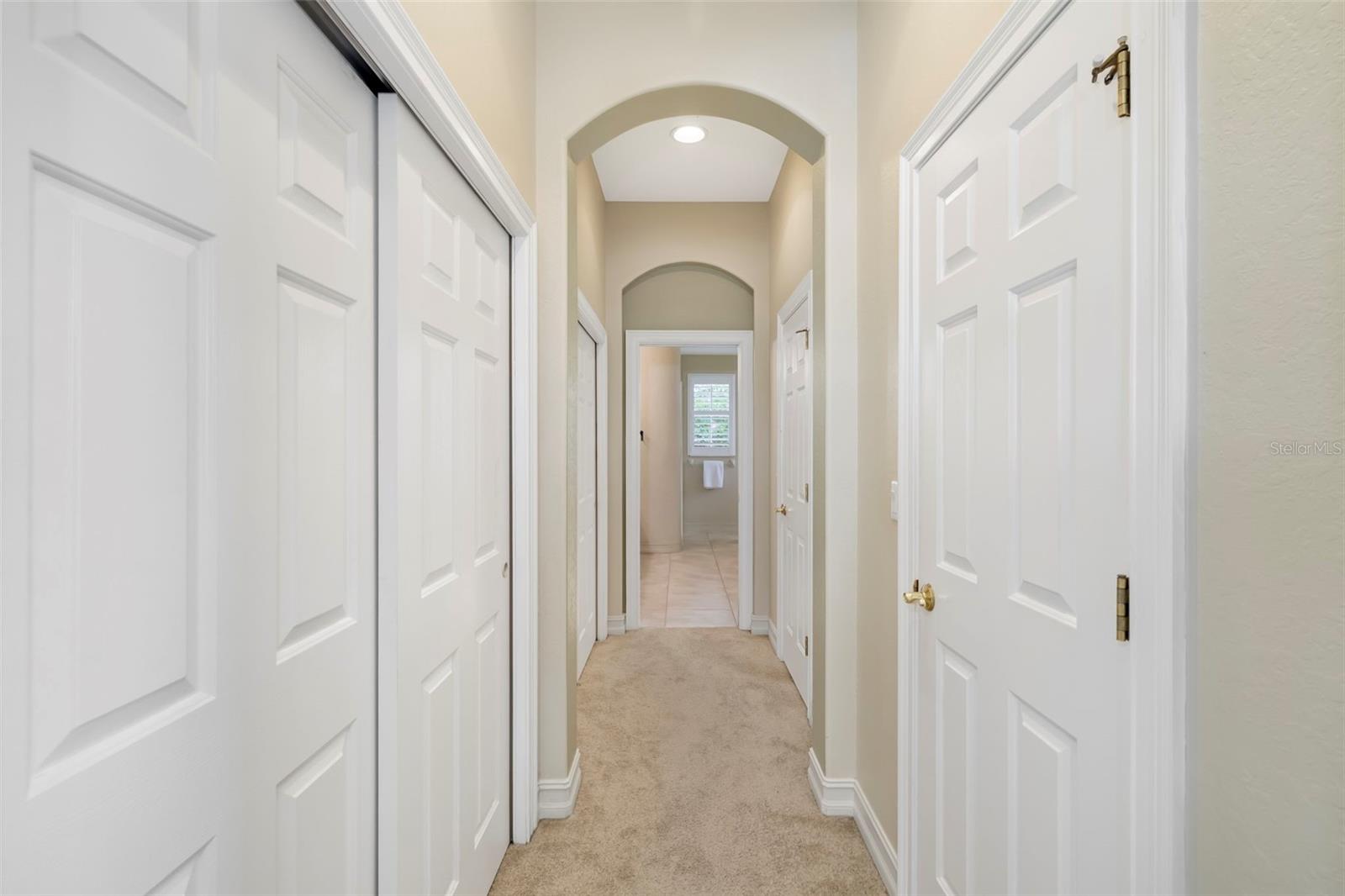 286 PESARO DR — photo 31