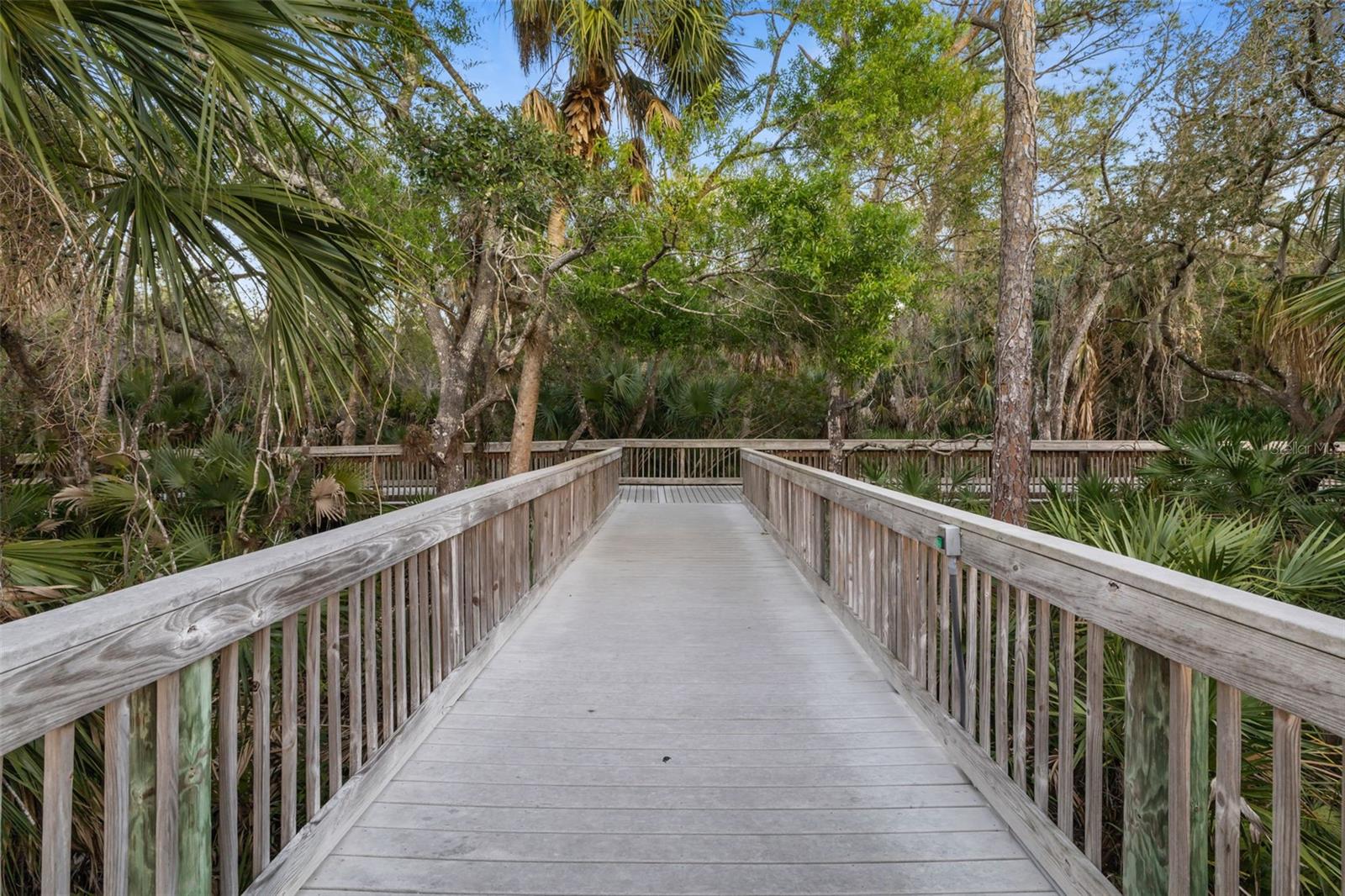 286 PESARO DR — photo 83