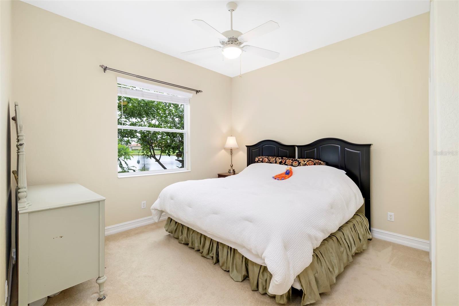286 PESARO DR — photo 46