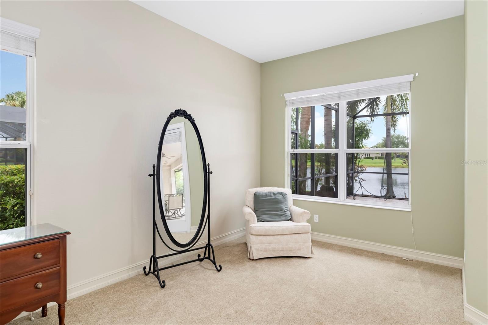 286 PESARO DR — photo 29