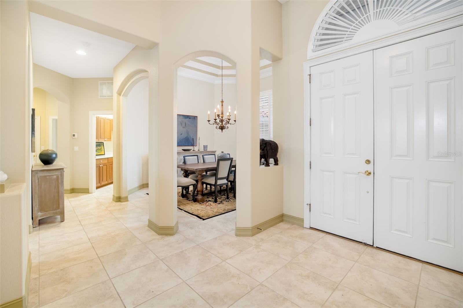 286 PESARO DR — photo 12
