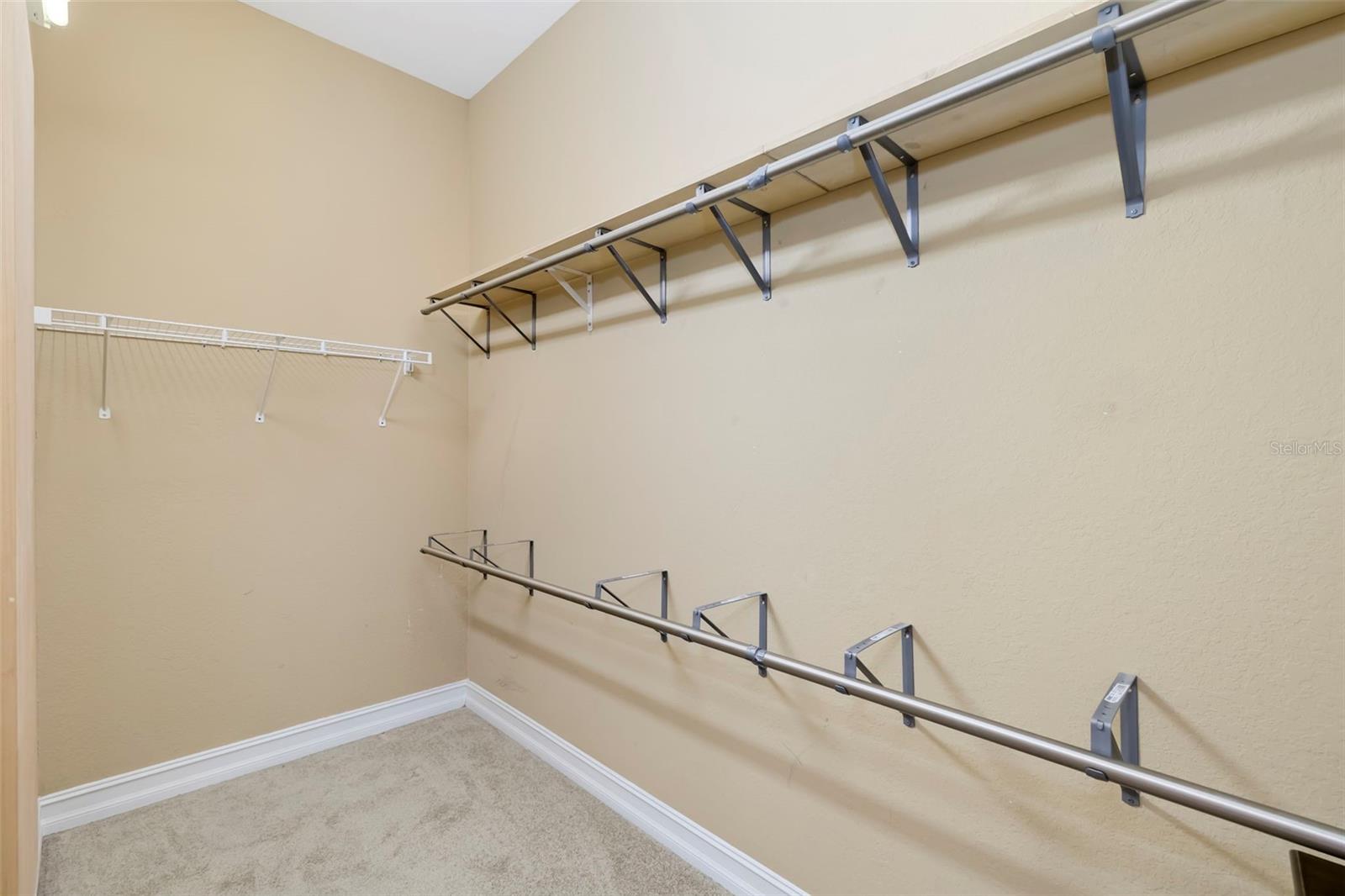286 PESARO DR — photo 32