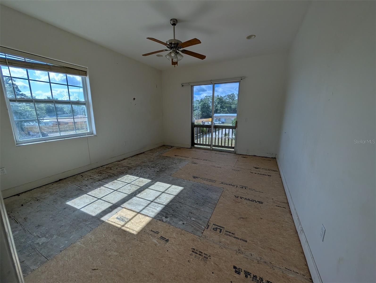 3006 HAWTHORNE ST — photo 9