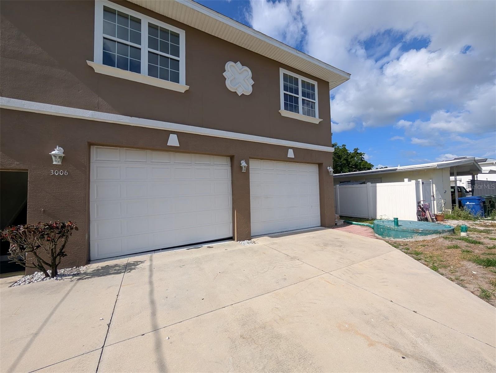 3006 HAWTHORNE ST — photo 2