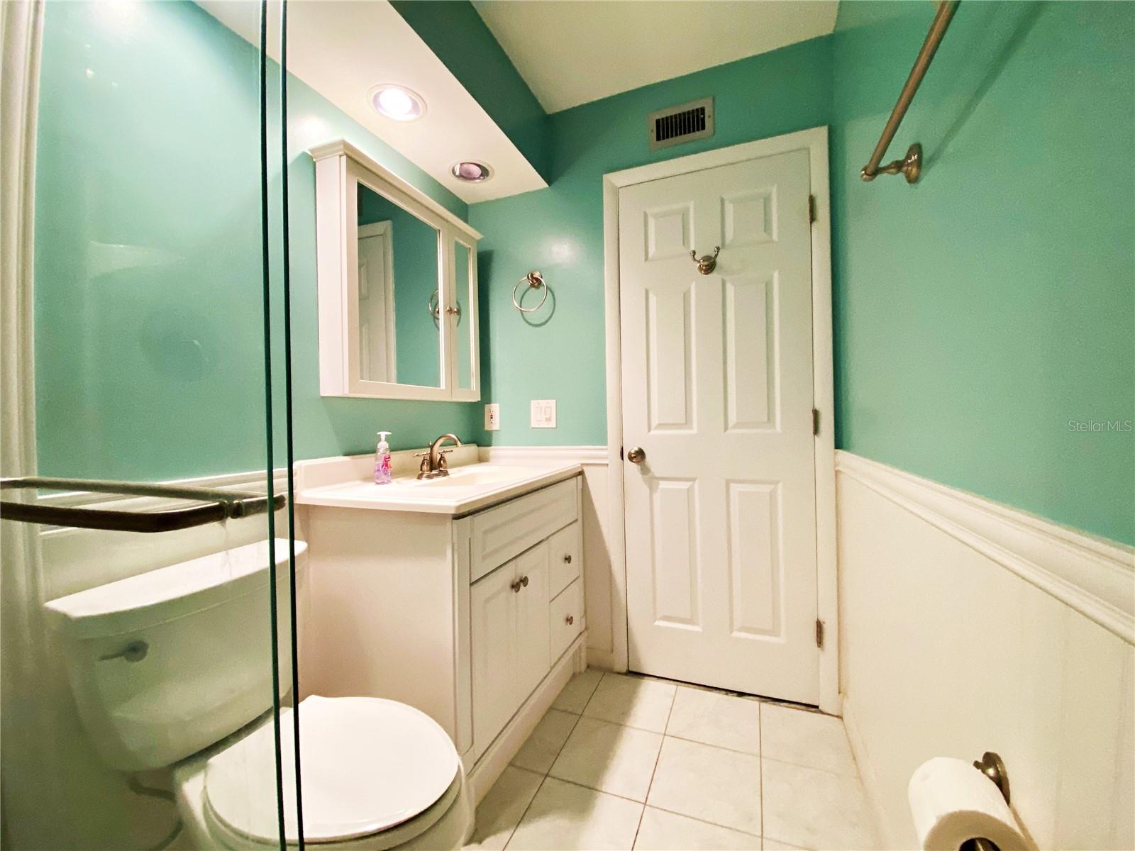2700 NEBRASKA AVE #5-105 — photo 14
