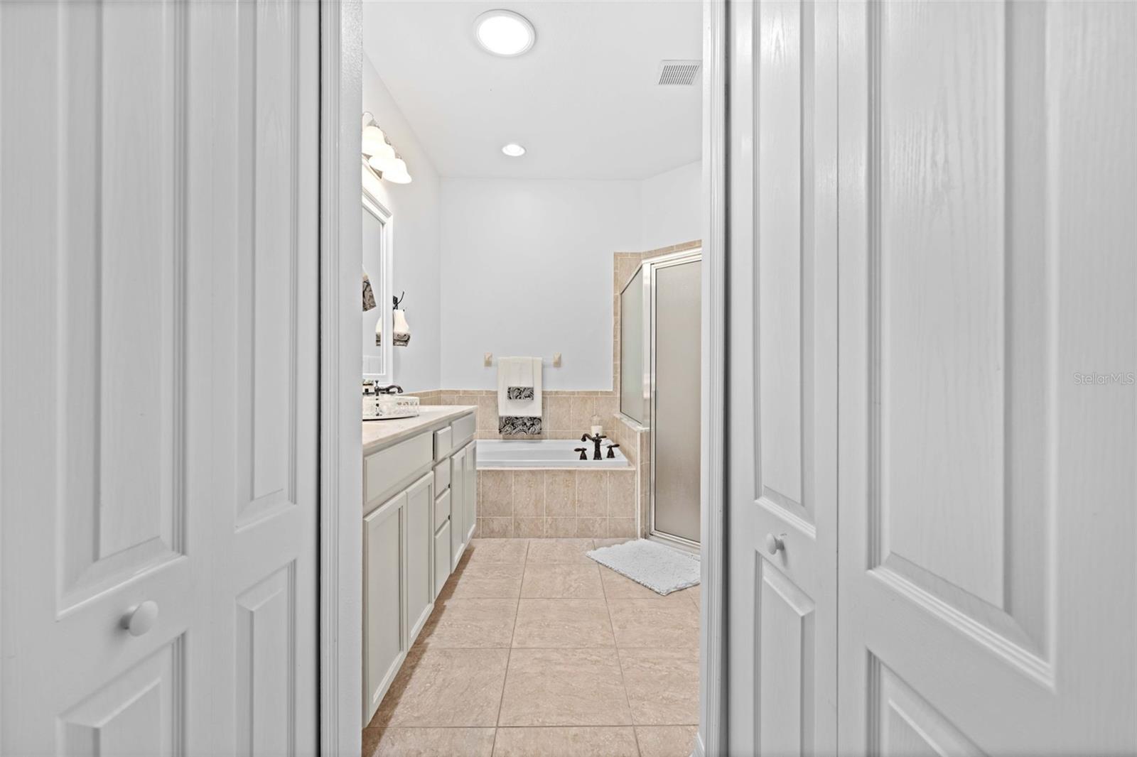3348 CHAPEL CREEK CIR — photo 37