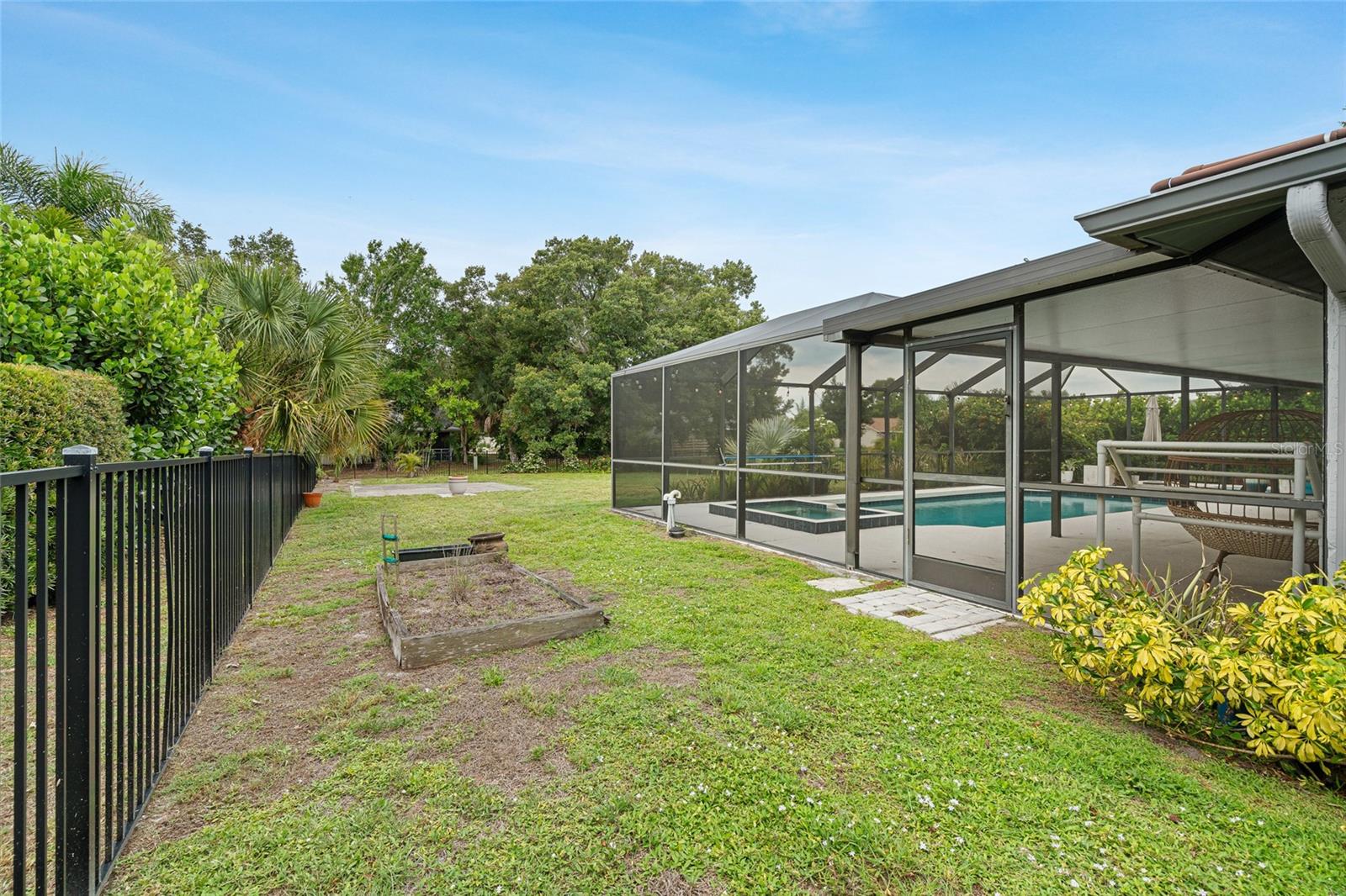 4204 PRAIRIE VIEW DR — photo 26